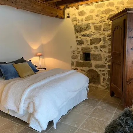 Maison La Chanette, Vue Montagne, Grand Jardin, Charme, Confort, Calme, Brasero, 10-12 Pers Holiday home