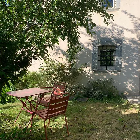 Holiday home Maison La Chanette, Vue Montagne, Grand Jardin, Charme, Confort, Calme, Brasero, 10-12 Pers *