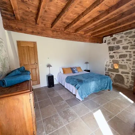 Holiday home Maison La Chanette, Vue Montagne, Grand Jardin, Charme, Confort, Calme, Brasero, 10-12 Pers