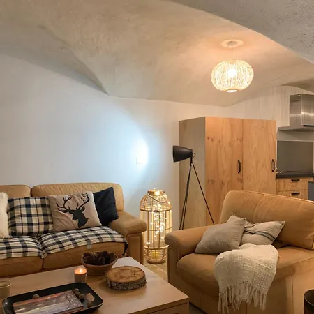 Holiday home Maison La Chanette, Vue Montagne, Grand Jardin, Charme, Confort, Calme, Brasero, 10-12 Pers Saint-Julien-en-Champsaur